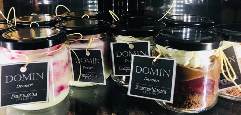 ホテル Domin オシエク エクステリア 写真